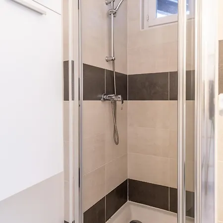 Cosy T2 Renove, Proche Centre-ville-fibre/netflix * 몽뤼꽁