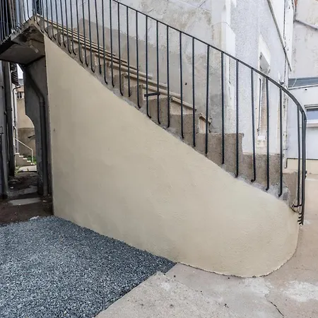 Cosy T2 Renove, Proche Centre-ville-fibre/netflix 몽뤼꽁